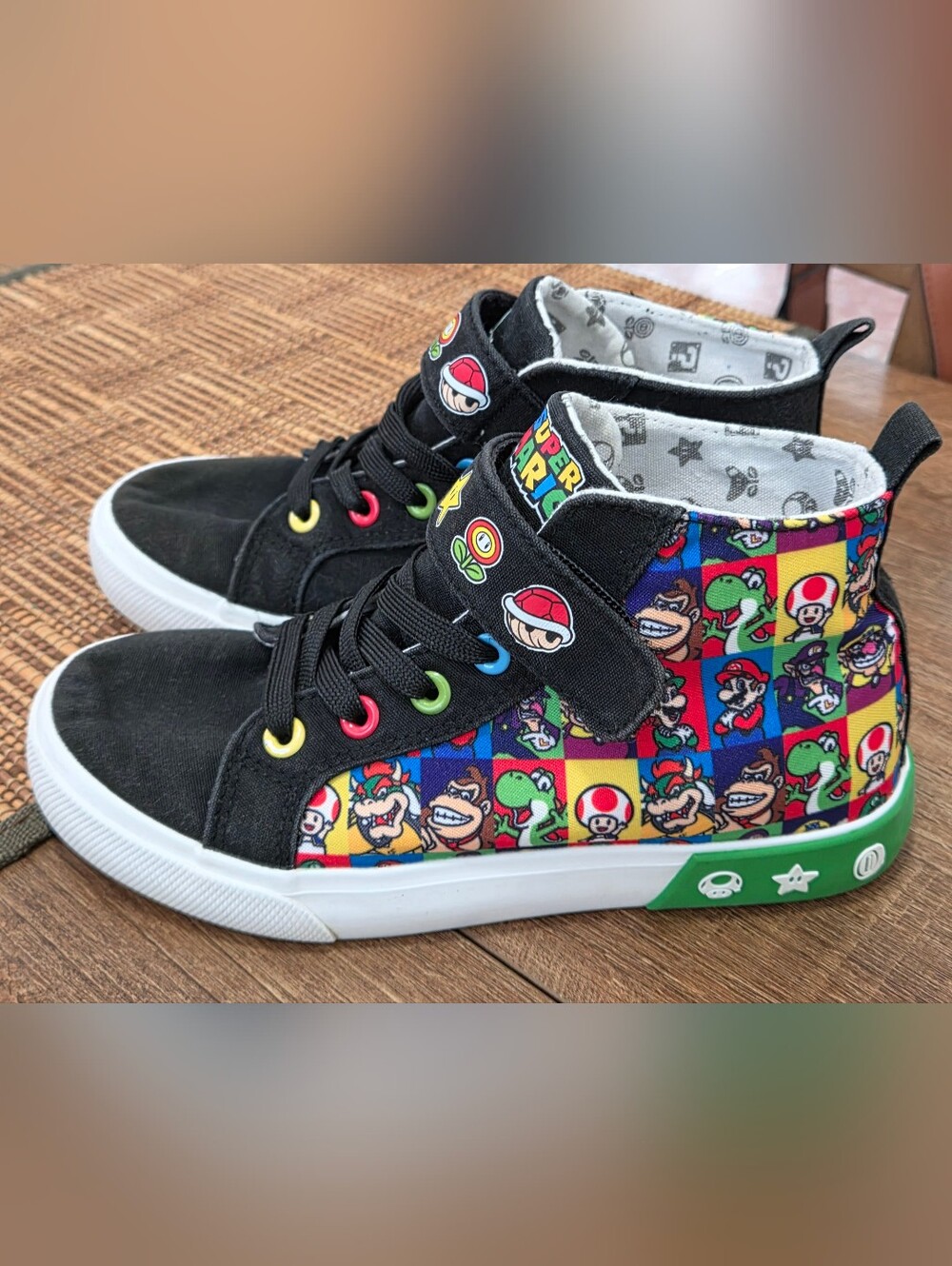 Ground Up Super Mario Bros High Top Sneakers Size 3Y Nintendo Mario Yoshi Fun Gr